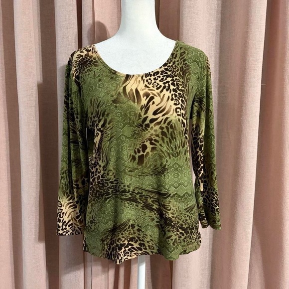 Susan Lawrence Tops - y2k vintage leopard print top